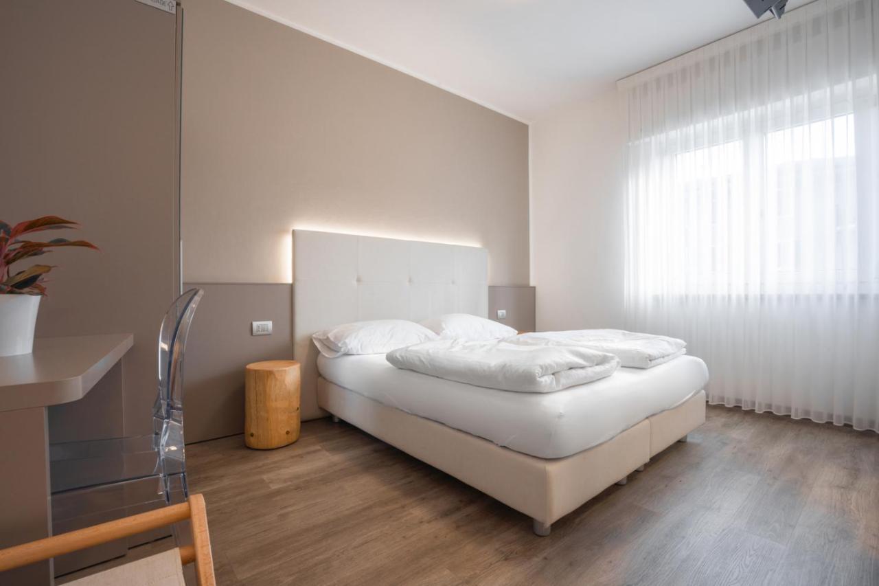 Hotel Rolly Riva del Garda Exterior foto